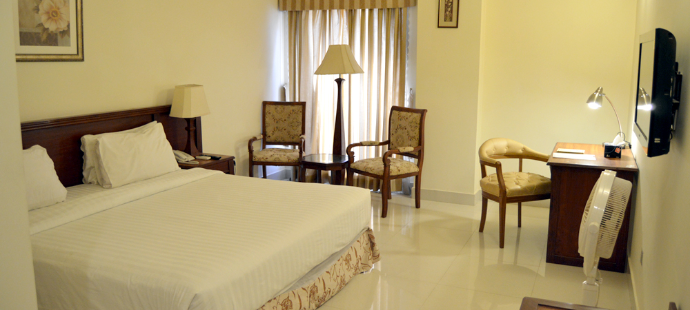 Royal Desert Palm Hotel
